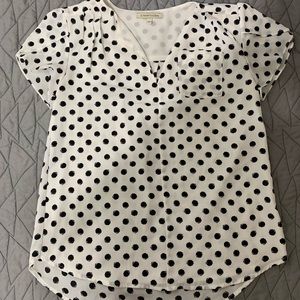 Stitch fix short sleeve white and black polka dots